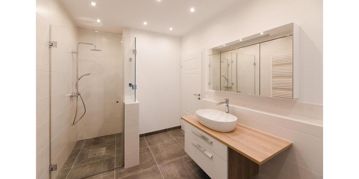 Dachgeschoßwohnung Bayreuth Meyernberg - 3 Zimmer, 69 m&sup2;, 229.000&euro; | Angebot:26834920