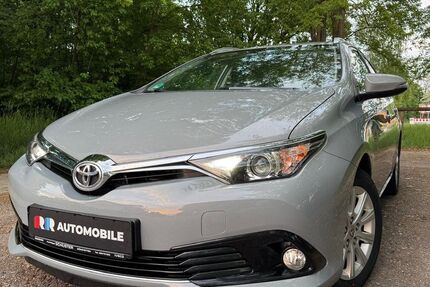 Toyota Auris 117.000 km 12.490 &euro; Großmehring 85098