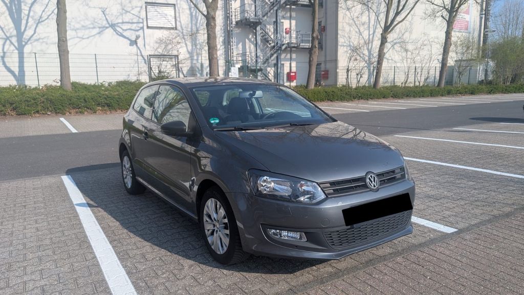 VW Polo 124.500 km 4.900 &euro; Viersen 41748