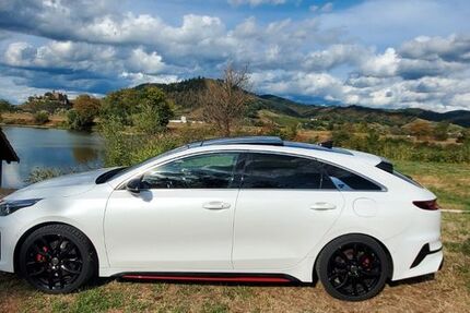 Kia pro ceed / ProCeed 78.200 km 16.990 &euro; Offenburg 77656