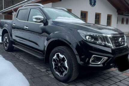 Nissan Navara 90.000 km 25.150 &euro; Farchant 82490