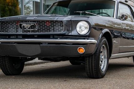 Ford Mustang 76.026 km 35.980 &euro; Mindelheim 87719