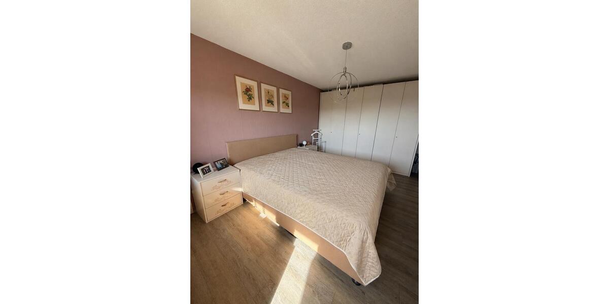 Etagenwohnung Singen (Hohentwiel) - 3.5 Zimmer, 88 m&sup2;, 285.000&euro; | Angebot:26257418