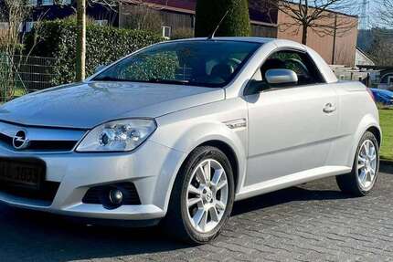 Opel Tigra 72.000 km 4.499 &euro; Eitorf 53783