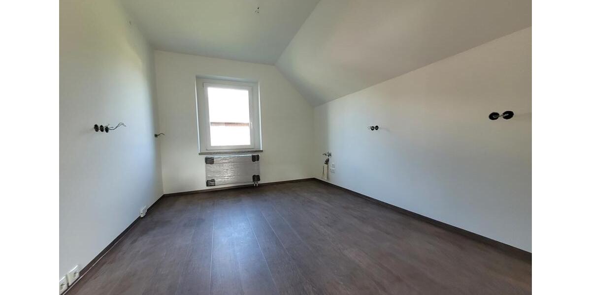 Einfamilienhaus Crinitzberg - 4 Zimmer, 100 m&sup2;, 790&euro; | Angebot:26119746