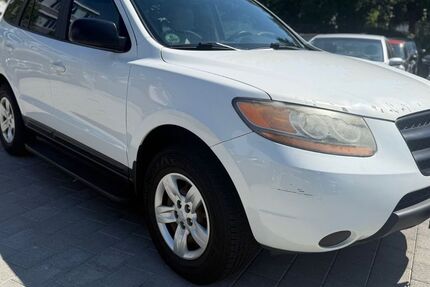 Hyundai SANTA FE 190.058 km 2.999 € Fellbach 70736