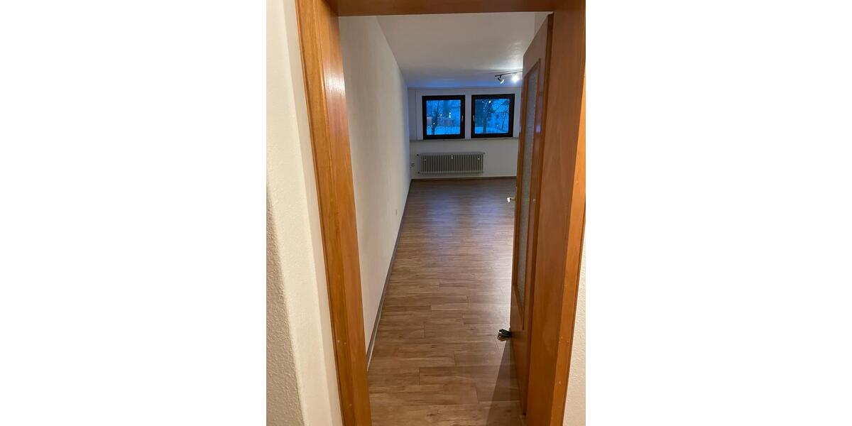Etagenwohnung Bad Nenndorf - 2 Zimmer, 80 m&sup2;, 640&euro; | Angebot:25253556