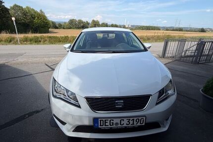 Seat Leon 115.566 km 7.500 &euro; künzing 94550