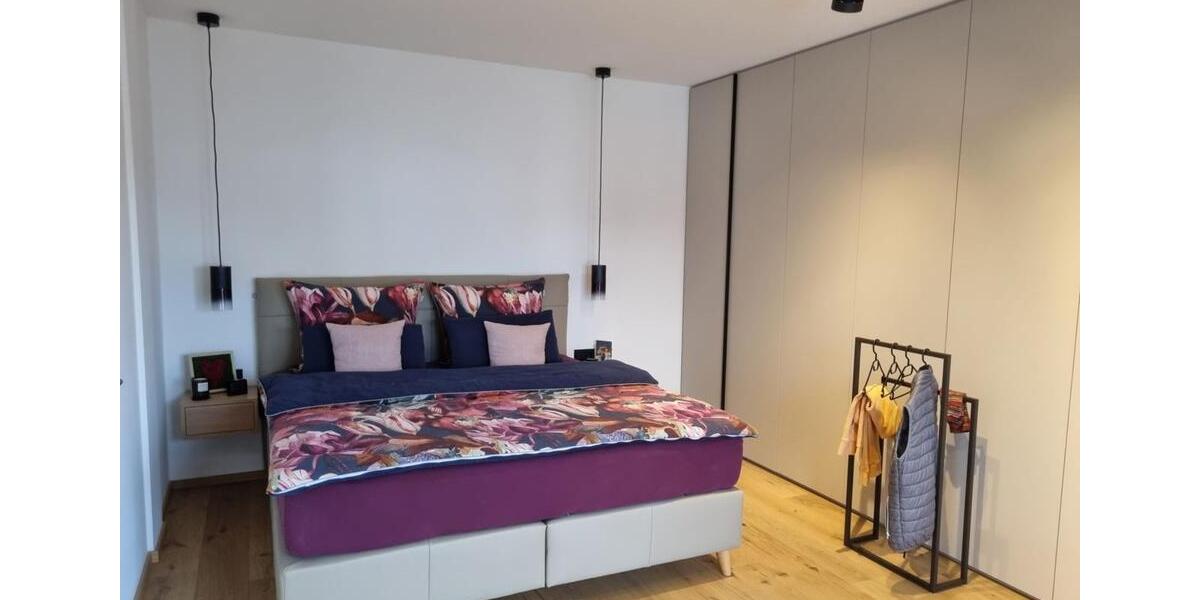 Einfamilienhaus Viechtach - 2 Zimmer, 96 m&sup2;, 1.100&euro; | Angebot:25058095