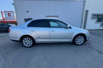 VW Jetta 198.000 km 4.100 € Geretsried 82538