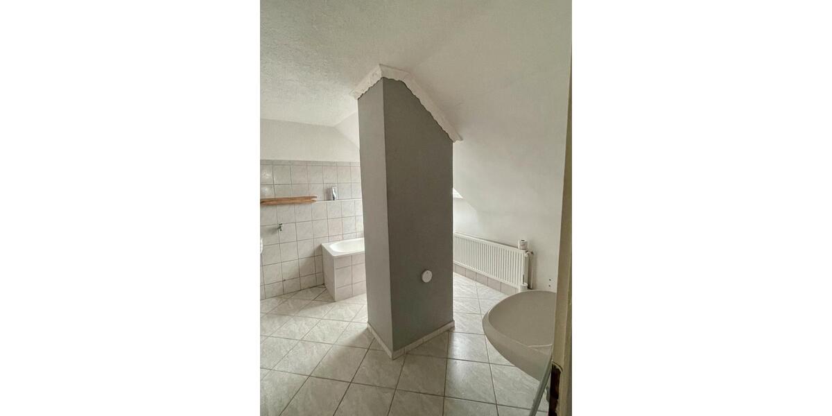 Etagenwohnung Osterburg (Altmark) - 3 Zimmer, 92 m&sup2;, 500&euro; | Angebot:26609108