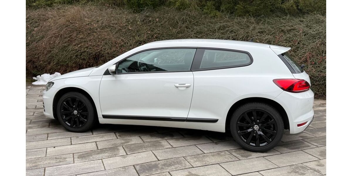 VW Scirocco 105.250 km 10.500 &euro; Denkte 38321