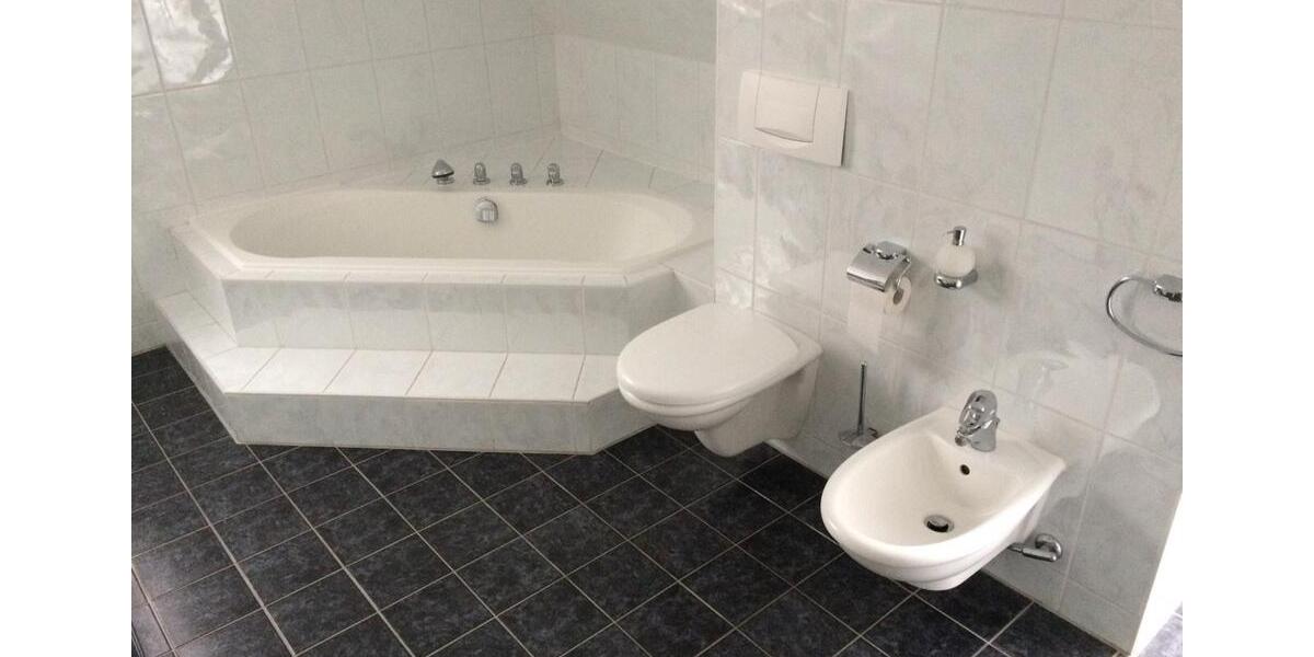 Etagenwohnung Donauwörth - 4 Zimmer, 128 m&sup2;, 1.200&euro; | Angebot:26444231