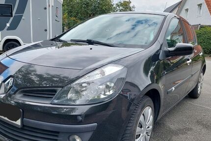 Renault Clio 172.812 km 1.950 &euro; Paderborn 33098
