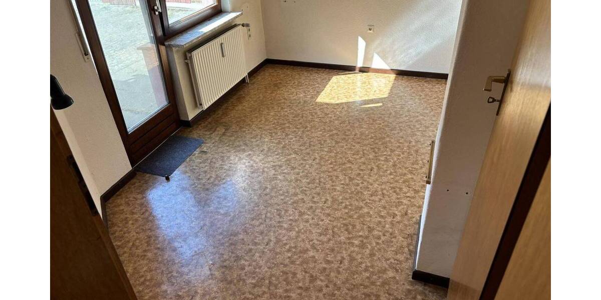 Doppelhaushälfte Lüchow - 7 Zimmer, 141 m&sup2;, 159.000&euro; | Angebot:25731870