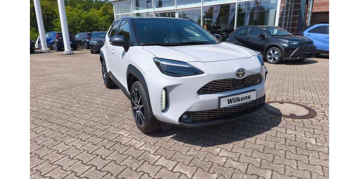Toyota Yaris 26.000 km 26.900 &euro; Lohne i. Oldb. 49393