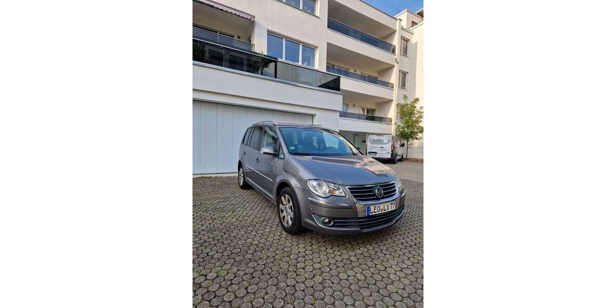 VW Touran 254.000 km 3.500 &euro; Oberriexingen 71739