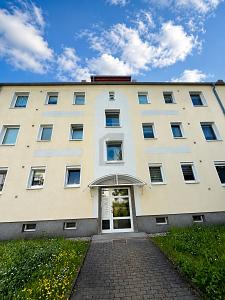 WOHNEN MIT BALKON & BLICK INS GRÜNE! - Etagenwohnung Halle Frohe Zukunft | Angebot:27098056