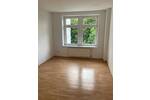 Großzügige 3-Zimmer mit Balkon, Wannenbad und Laminat in Bestlage!
