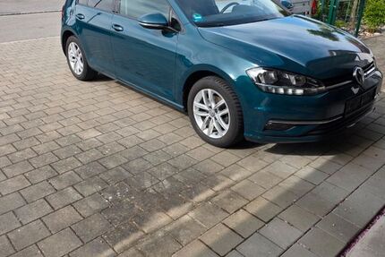VW Golf 42.800 km 14.200 &euro; Traunwalchen 83374