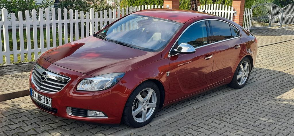 Opel Insignia 144.000 km 6.990 € Staßfurt 39418