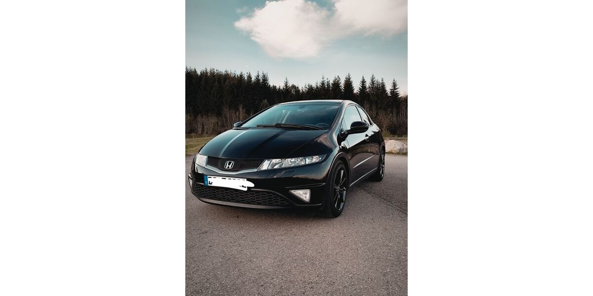 Honda Civic 294.400 km 2.300 &euro; Donaueschingen 78166