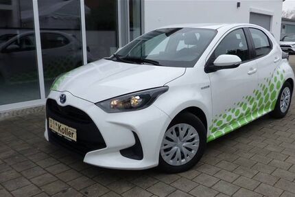 Toyota Yaris 33.000 km 17.800 &euro; Bad Gögging 93333