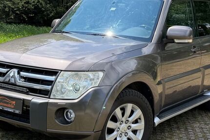 Mitsubishi Pajero 330.000 km 9.990 &euro; München 81243