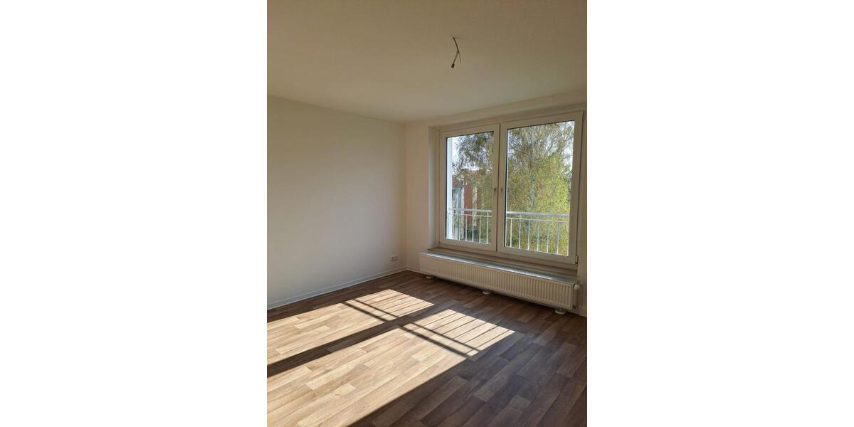 Etagenwohnung Köthen (Anhalt) - 3 Zimmer, 64 m&sup2;, 388&euro; | Angebot:26340931