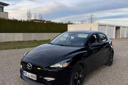 Mazda 2 4.088 km 18.660 &euro; Gundelfingen 89413