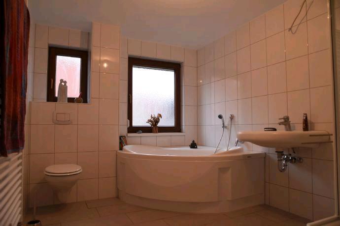 Etagenwohnung St. Johann - 4.5 Zimmer, 125 m&sup2;, 1.000&euro; | Angebot:26491791