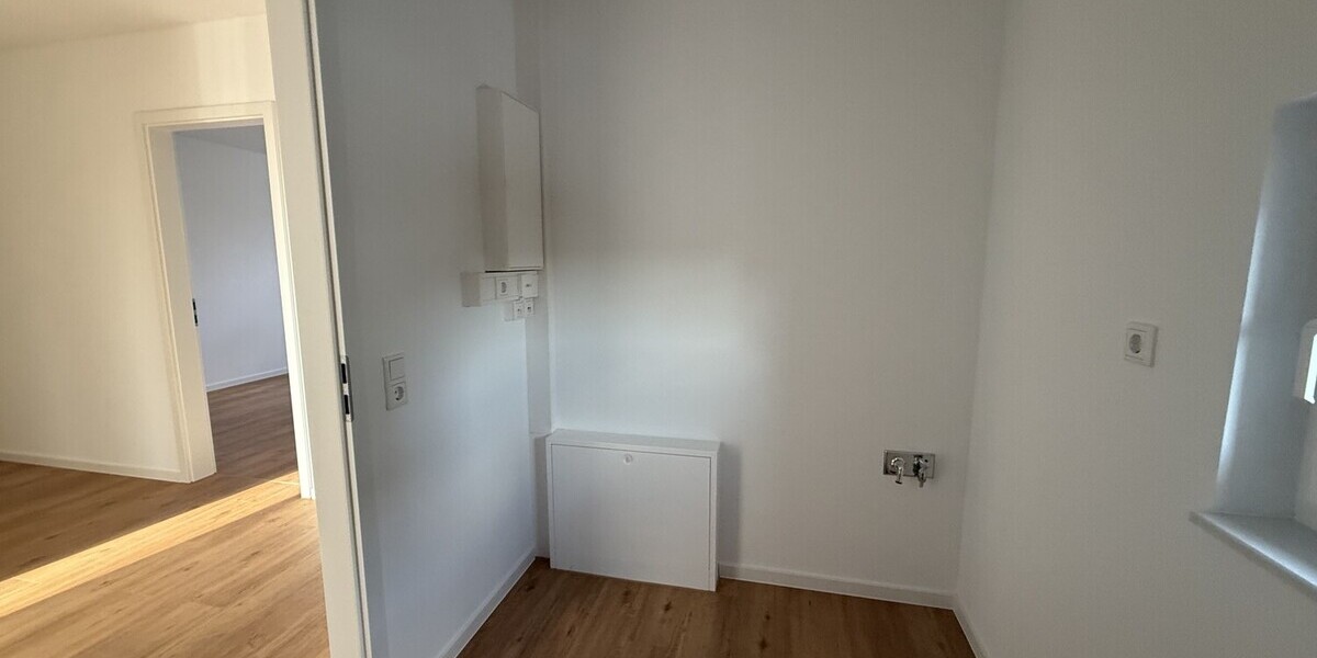 Lichtdurchflutetes Penthouse mit Sonnenterrasse und stilvollem Neubauflair - Einfamilienhaus Neubrandenburg Datzeberg | Angebot:27130830