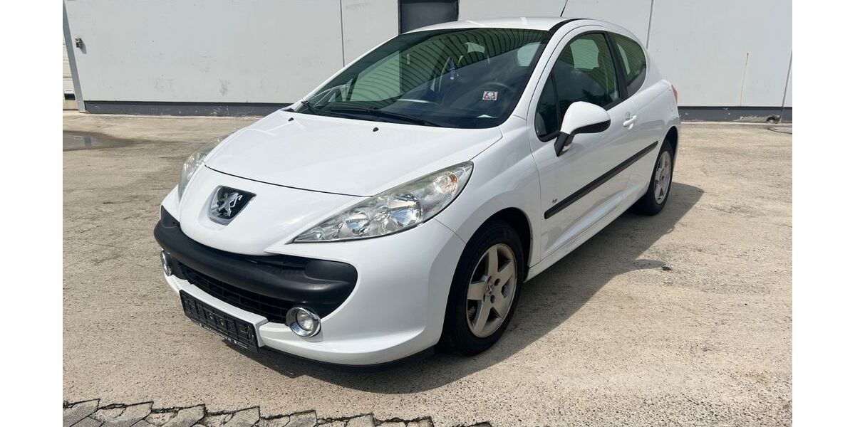 Peugeot 207 157.955 km 2.699 &euro; Uhingen 73066