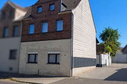 Haus Übach-Palenberg Palenberg - 7 Zimmer, 178 m&sup2;, 179.000&euro; | Angebot:27145990