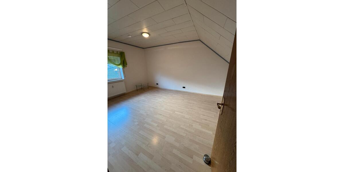 Dachgeschoßwohnung Garrel - 2 Zimmer, 80 m&sup2;, 1.000&euro; | Angebot:26401441
