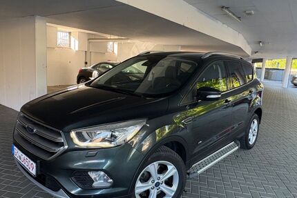 Ford Kuga 194.000 km 8.900 &euro; Göttingen 37077