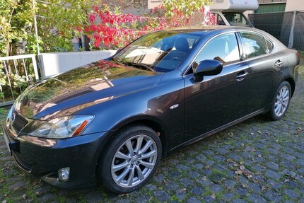 Lexus IS 220 d Limousine
