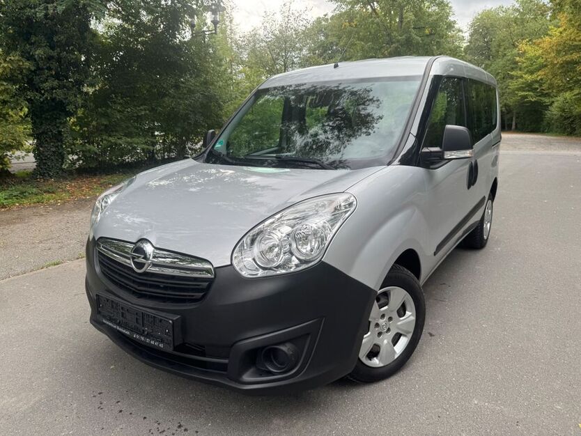 Opel Combo 121.000 km 8.990 € Stockstadt 63811