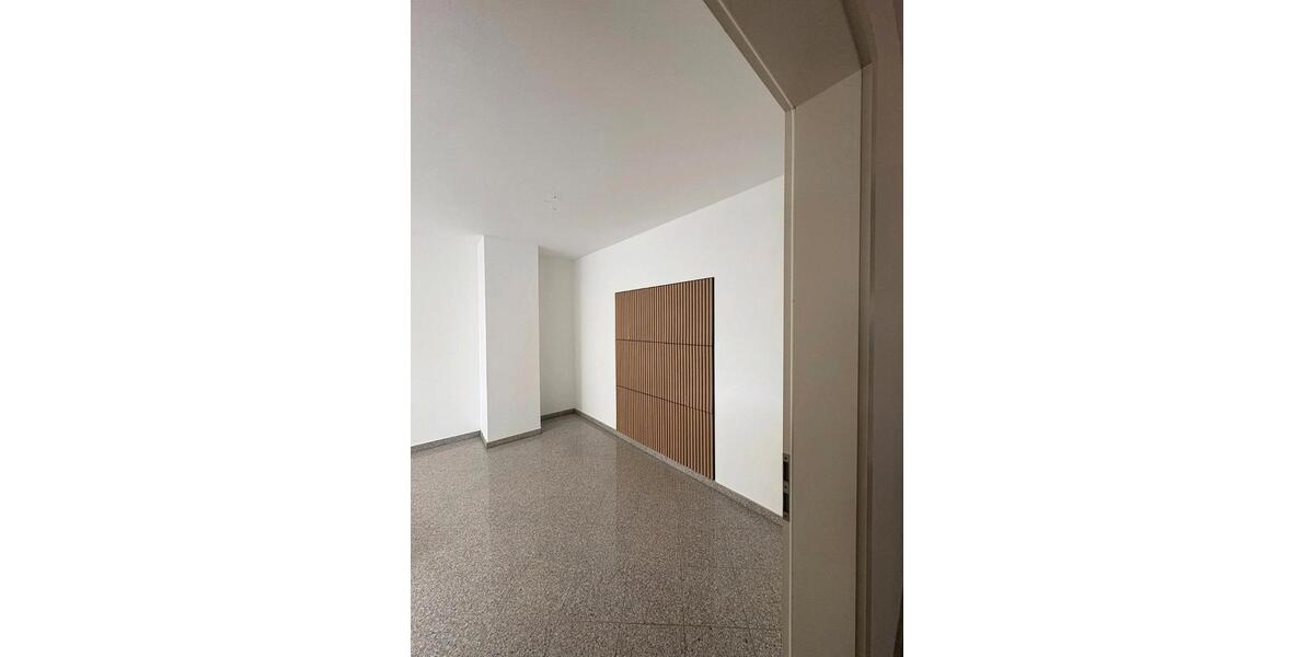 Etagenwohnung Völklingen - 3 Zimmer, 75 m&sup2;, 650&euro; | Angebot:26394904