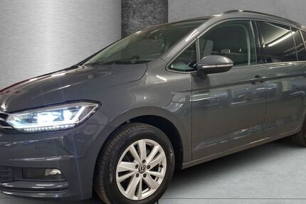 VW Touran 57.188 km 24.940 &euro; Hamburg 22047