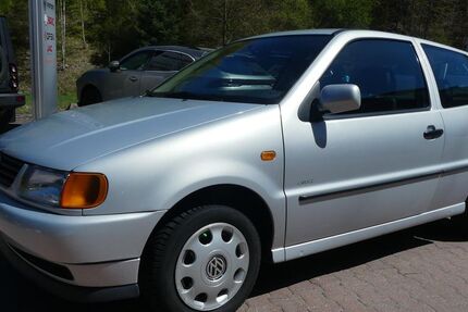 VW Polo 65.100 km 3.990 &euro; Schneeberg 08289