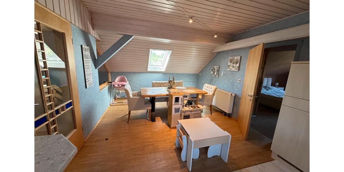 Dachgeschoßwohnung Lauda-Königshofen Königshofen - 2.5 Zimmer, 80 m&sup2;, 850&euro; | Angebot:26330008