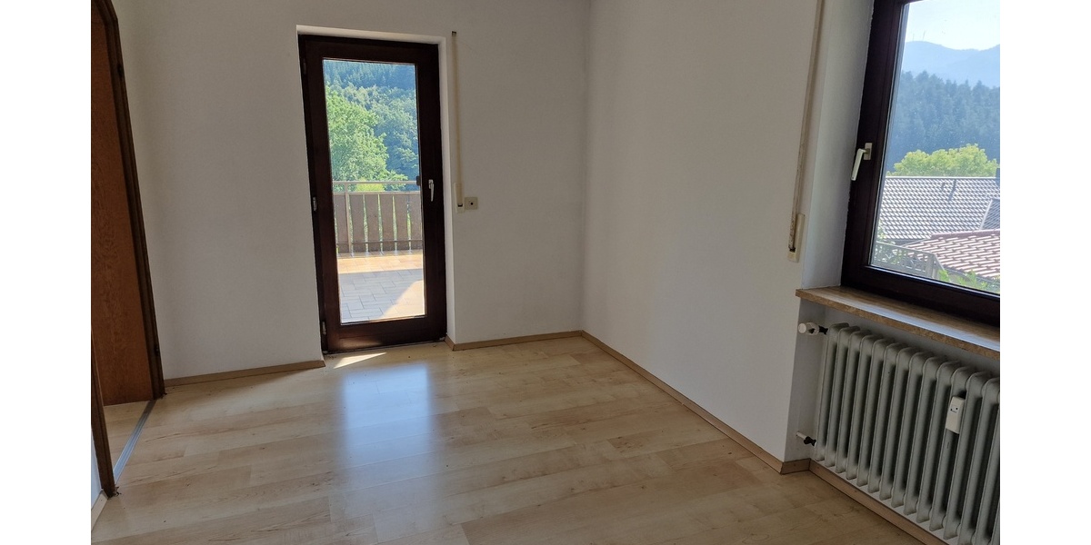 Geräumiges, günstiges 3 Mehrfamilienhaus in Zell am Harmersbach 15 zimmer
