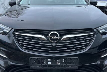 Opel Grandland (X) 190.000 km 10.900 &euro; Berlin 13053