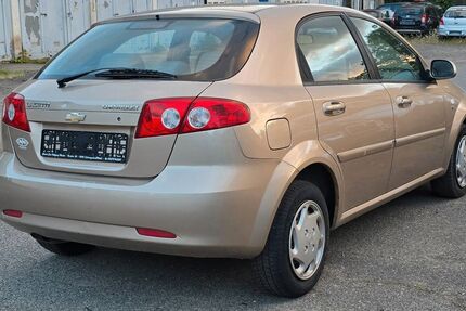 Chevrolet Lacetti 130.000 km 850 &euro; LUCKAU 15926