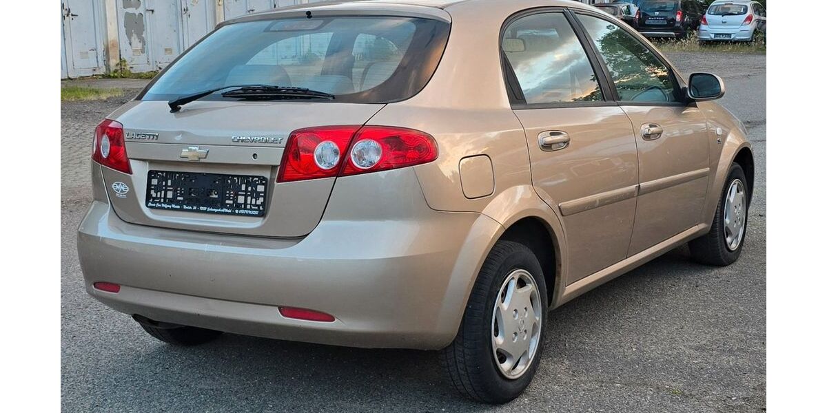 Chevrolet Lacetti 130.000 km 850 &euro; LUCKAU 15926