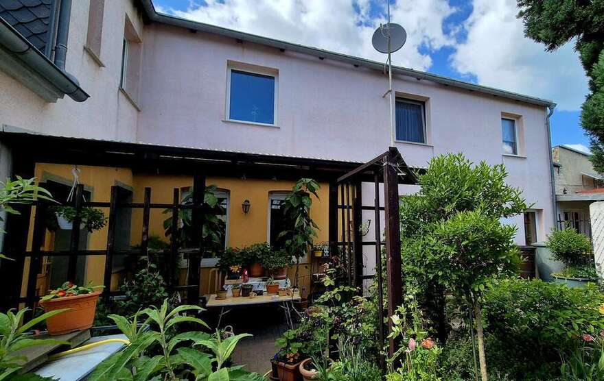 Haus zum Kaufen in Coswig Anhalt 155.000 € 200 m²