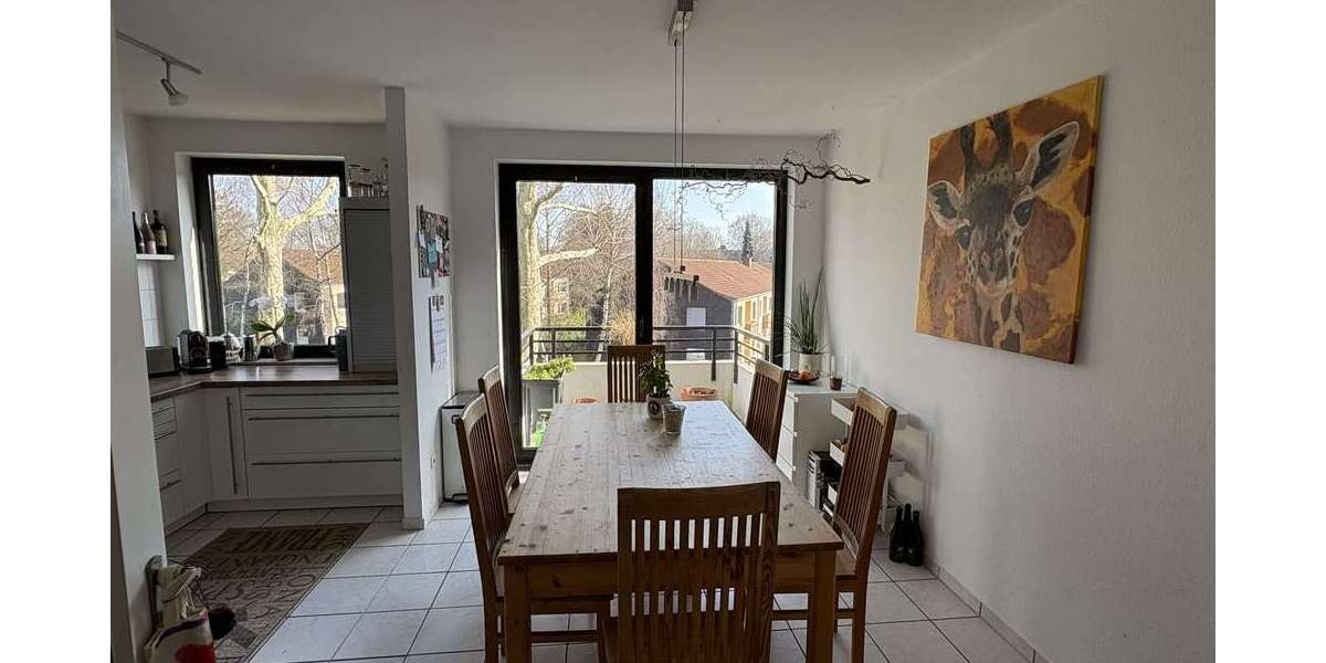 Etagenwohnung Düsseldorf Knittkuhl - 3 Zimmer, 101 m&sup2;, 1.300&euro; | Angebot:25602814