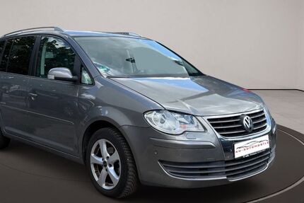 VW Touran 163.000 km 7.290 &euro; Hamburg 22043