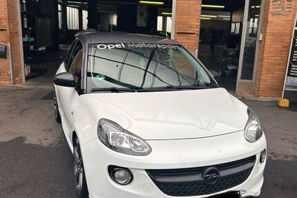 Opel Adam